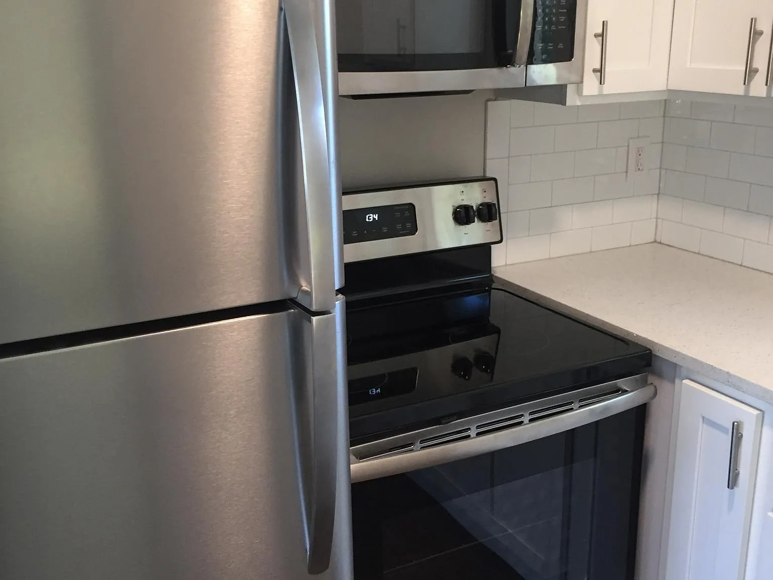 2 bed, 660 sqft, $2,650 — Photo 3