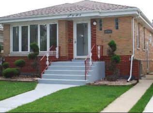 2556 Clarke St, River Grove, IL 60171