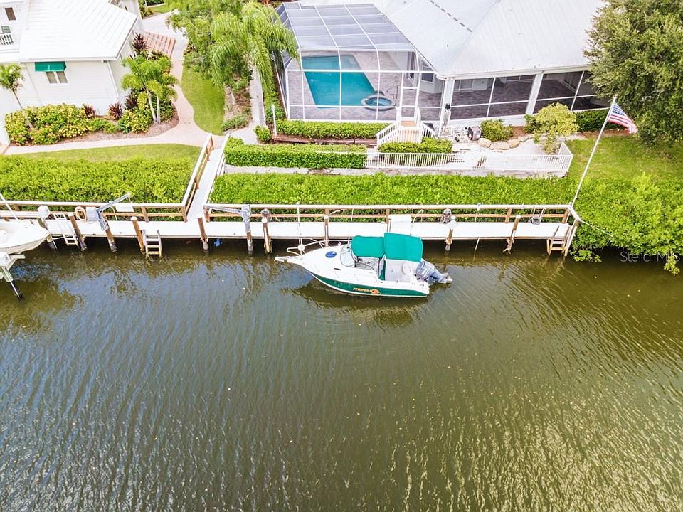 1st image of 320 Dolphin Shores Cir