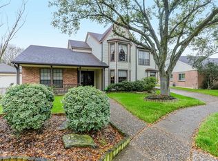 12323 Piping Rock Dr, Houston, TX 77077