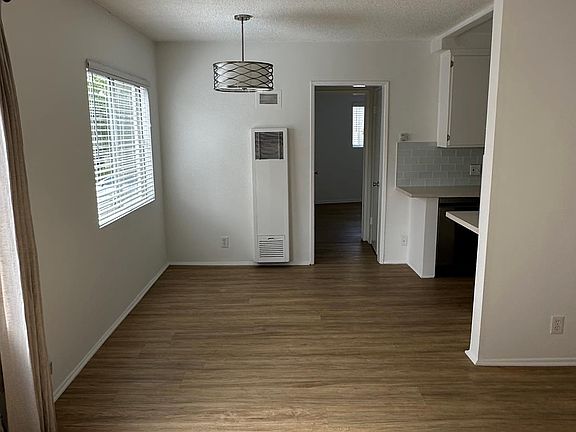 5th image of 1405 Amherst Ave APT 107