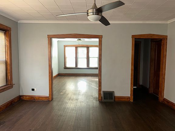 3rd image of 7609 S Perry Ave #1