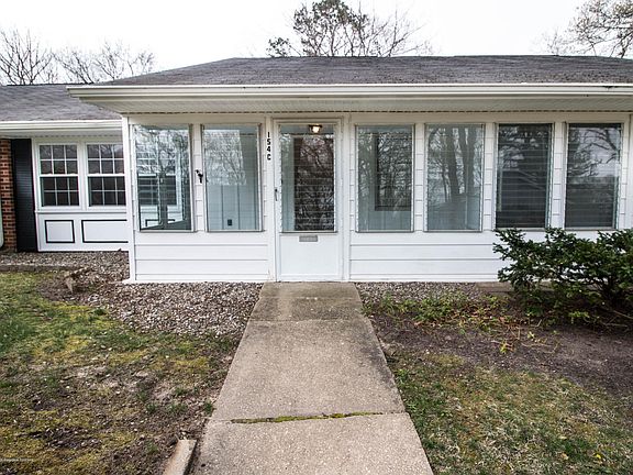 3rd image of 154C Huntington Dr #1003