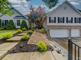 208 Churchill Downs Ct, Fenton, MO 63026