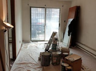 3283 38th St APT 1R, Astoria, NY 11103