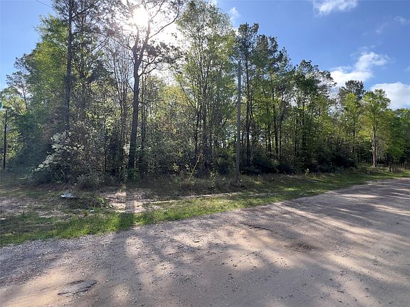 5th image of 25468 Cambridge Blvd