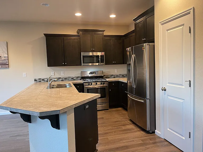 5035 NE 126th Ave — Photo 5