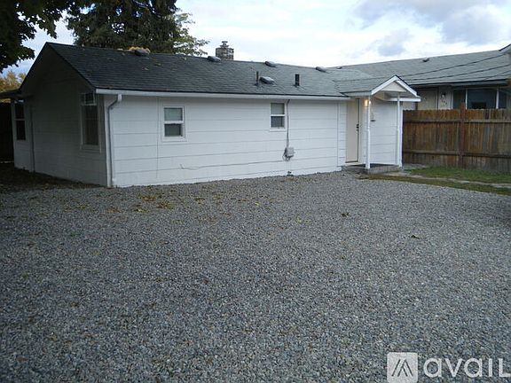 3rd image of 304 E Olympic Ave