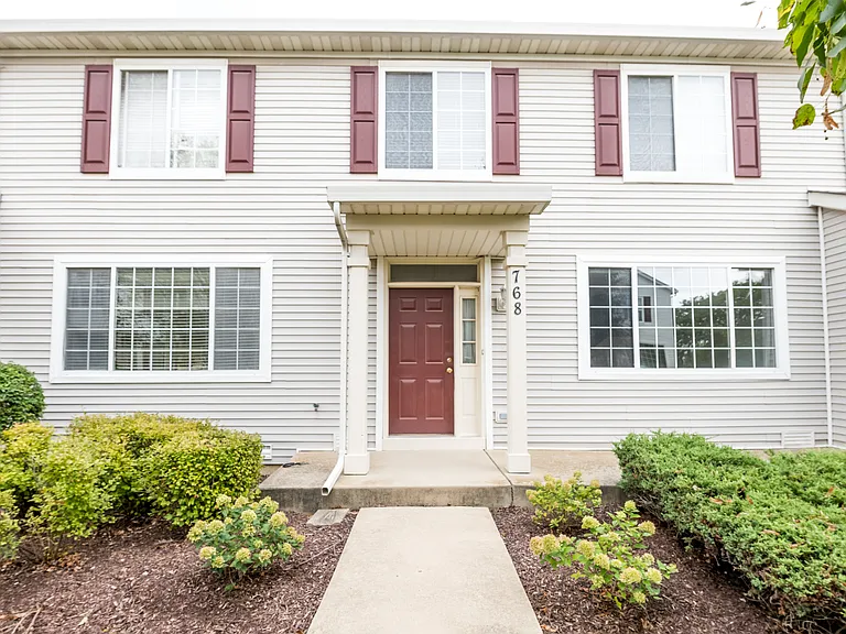 768 County Line Rd — Photo 1