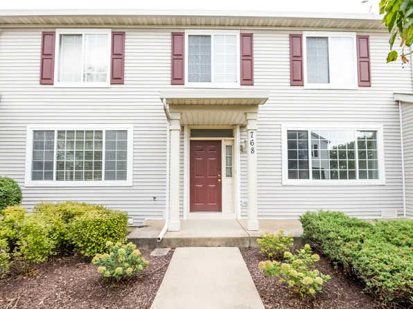 768 County Line Rd, Aurora, IL 60502