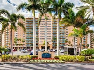 880 Mandalay Ave APT N204, Clearwater, FL 33767