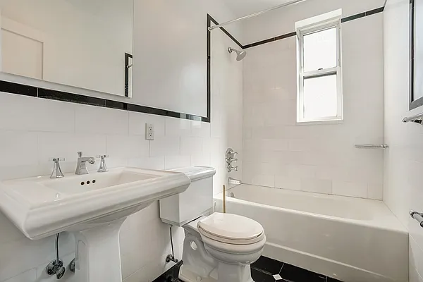 Sold by Bond New York | media 10