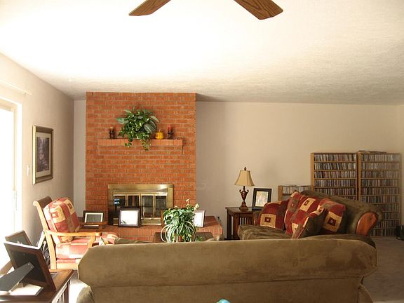 2nd image of 8804 Joli Ct NE