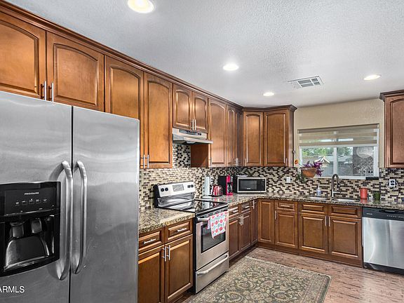 3rd image of 8601 E PUEBLO Avenue