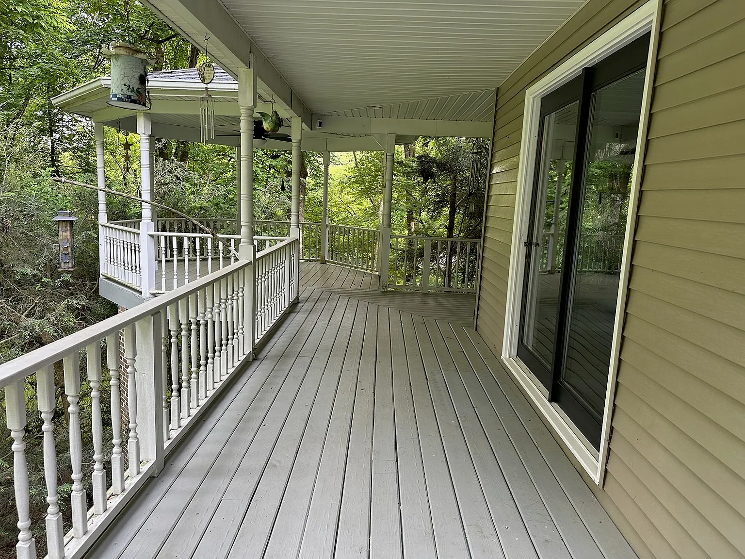 4 bed, 2.5 bath, 3000 sqft, $3,700 — Photo 3