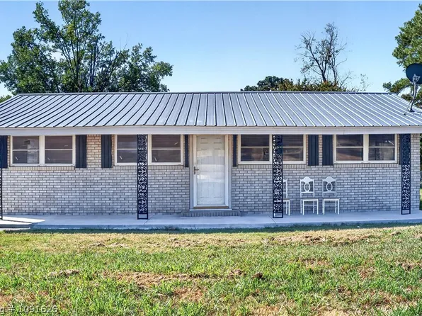 1 Redwood Ln, Sallisaw, OK 74955