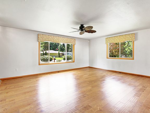 3rd image of 28314 SE 428th Pl