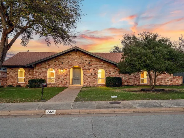 7221 Fernmeadow Dr, Dallas, TX 75248