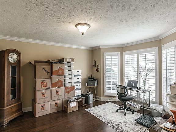 5th image of 235 Remington Ave