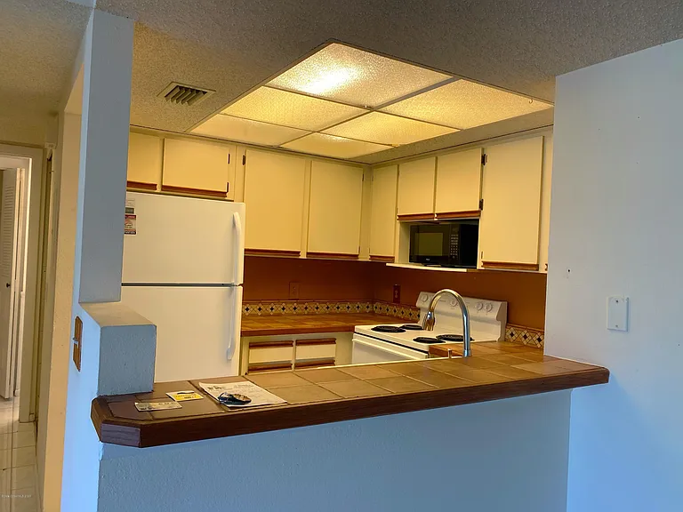 987 Sonesta Ave NE #207 — Photo 9
