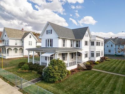 43 Pine St, Chicopee, MA, 01020