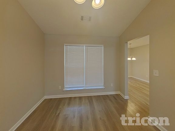 4th image of 133 Revere Turn
