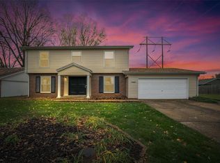 1504 Vicksburg Dr, Belleville, IL 62221