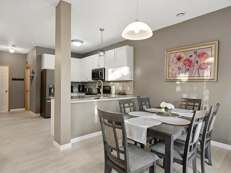17610 Hackberry Ct — Photo 10