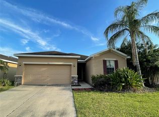 561 19th St NW, Ruskin, FL 33570