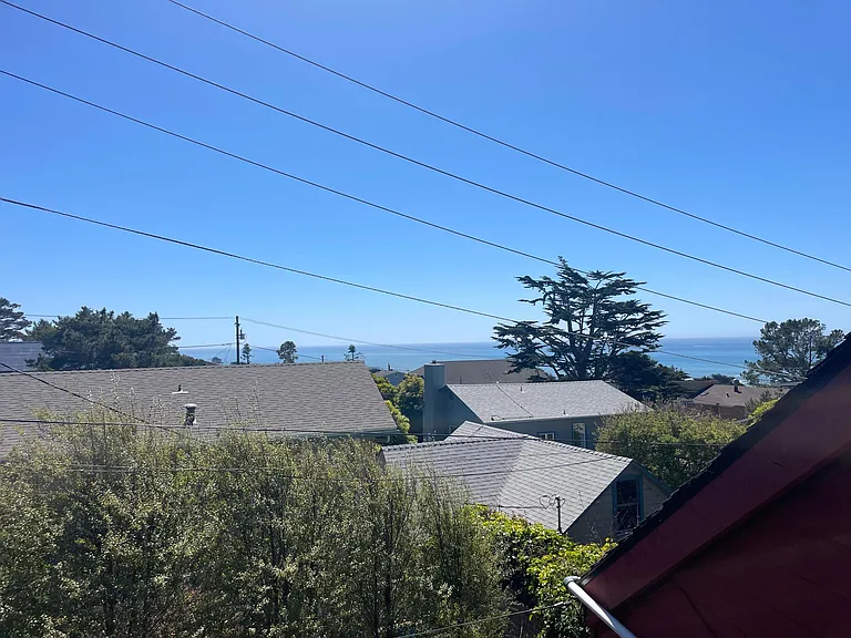 Chelsea Ln — Photo 32