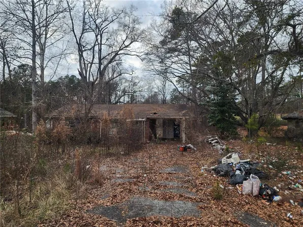 157 Burnt Tanyard Rd, West Union, SC 29696