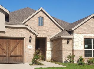 429 Whispering Willow Dr, Midlothian, TX 76065