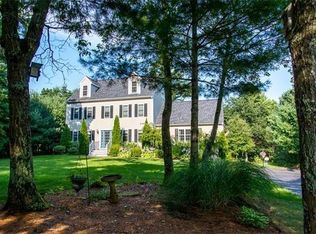 16 Wildflower Ln, Plymouth, MA 02360