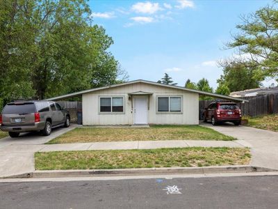 912 Olympic Ave, Medford, OR, 97504