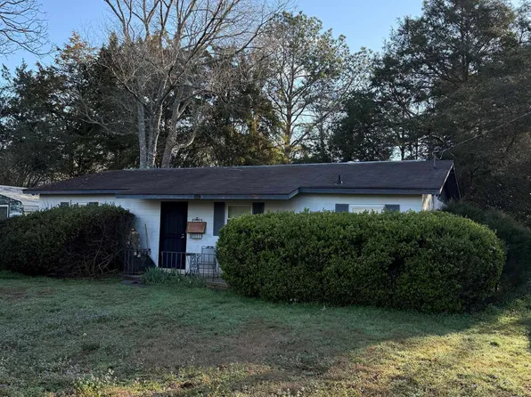 1928 S Houston Lake Rd, Kathleen, GA 31047