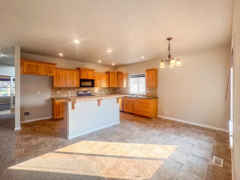 1223 W Cobblefield Ct — Photo 9