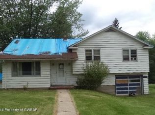 2953 Easton Tpke, Waymart, PA 18472