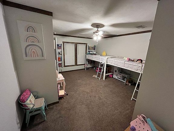 4th image of 1705 Barnes St
