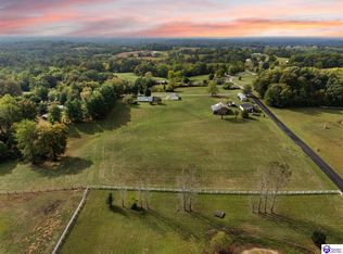 57 Hennein Berry Rd, Greensburg, KY 42743