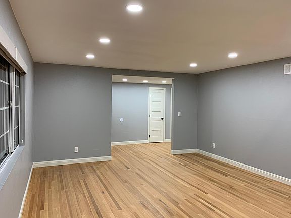 5th image of 820 E Woodland Ln