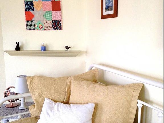 Day bed in living room