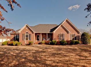1815 Lindsay Ln N, Athens, AL 35613