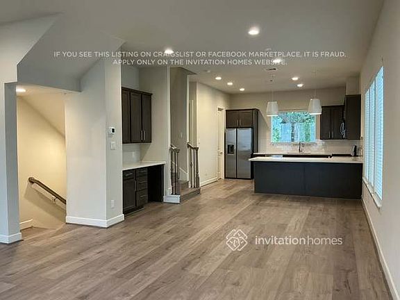 5th image of 709 Wilshire Brook Ln