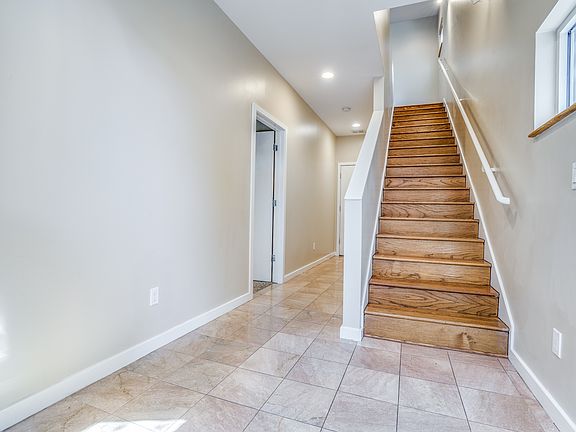 3rd image of 4100 Travis St Unit 8