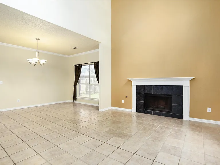 885 Parker Dr — Photo 12
