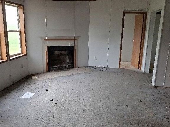 2nd image of 9941 E Sanborn Rd