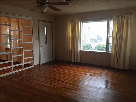 4th image of 5737 Aton Ave