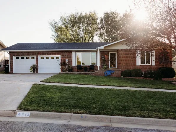 914 N 4th St, Cimarron, KS 67835