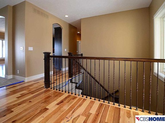 5th image of 16308 Hartman Ave