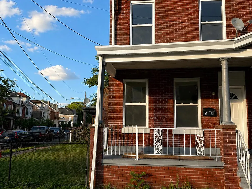28 N Anderson St